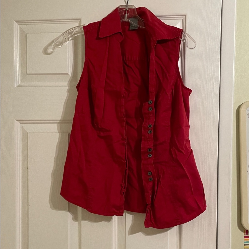 Ann Taylor Red Sleeveless Button-Down Shirt
